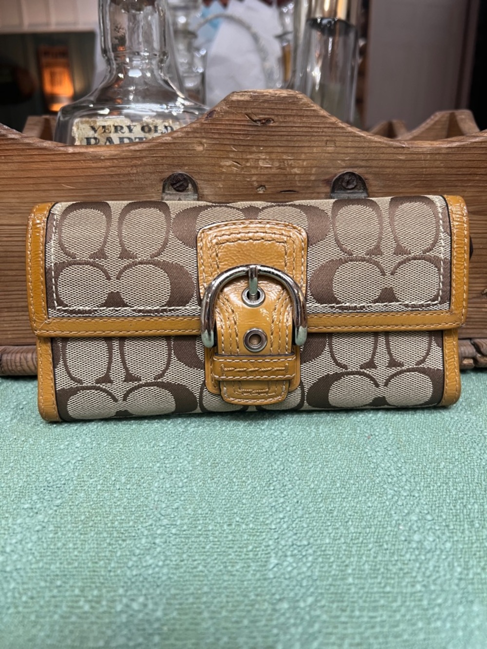 Coach SoHo Signature Buckle Continental Wallet